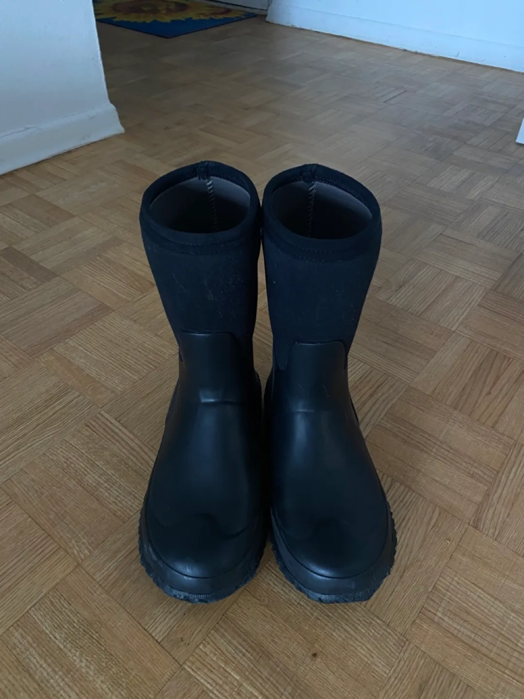 Youth winter boots image indicator(2)