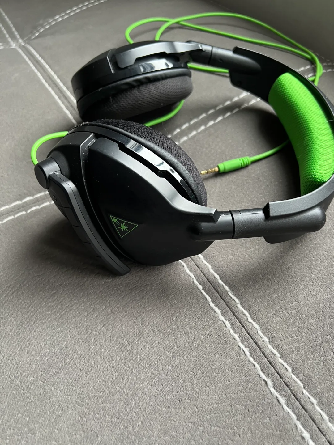 Turtle Beach Headset - Excellent Condition image indicator(3)