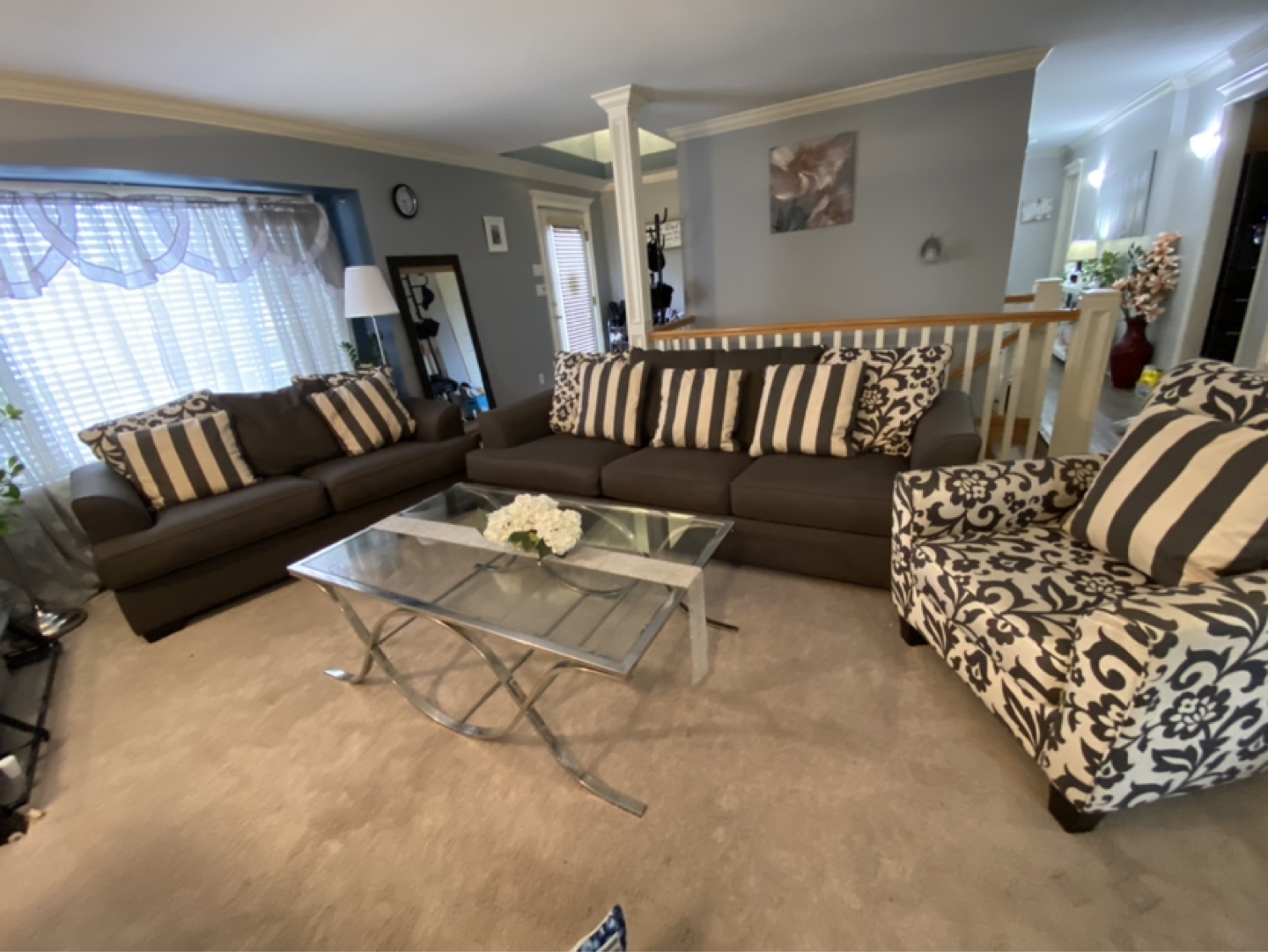 Cozy Living Room Set