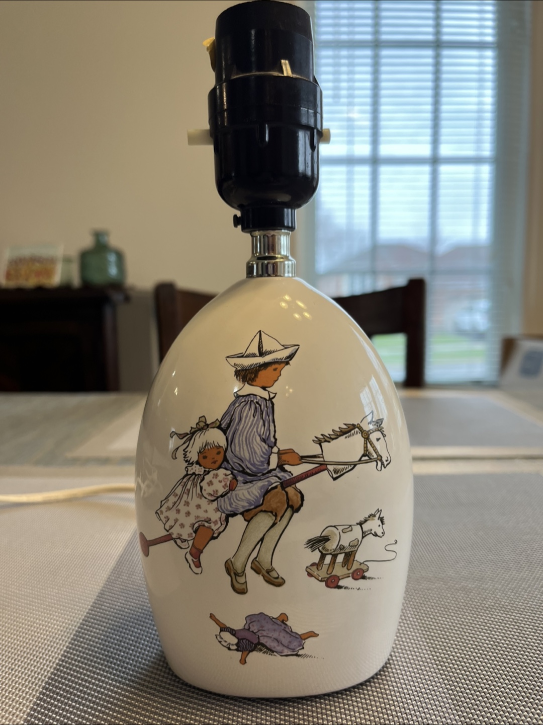 Vintage Childrens Illustrated Table Lamp - photo 3