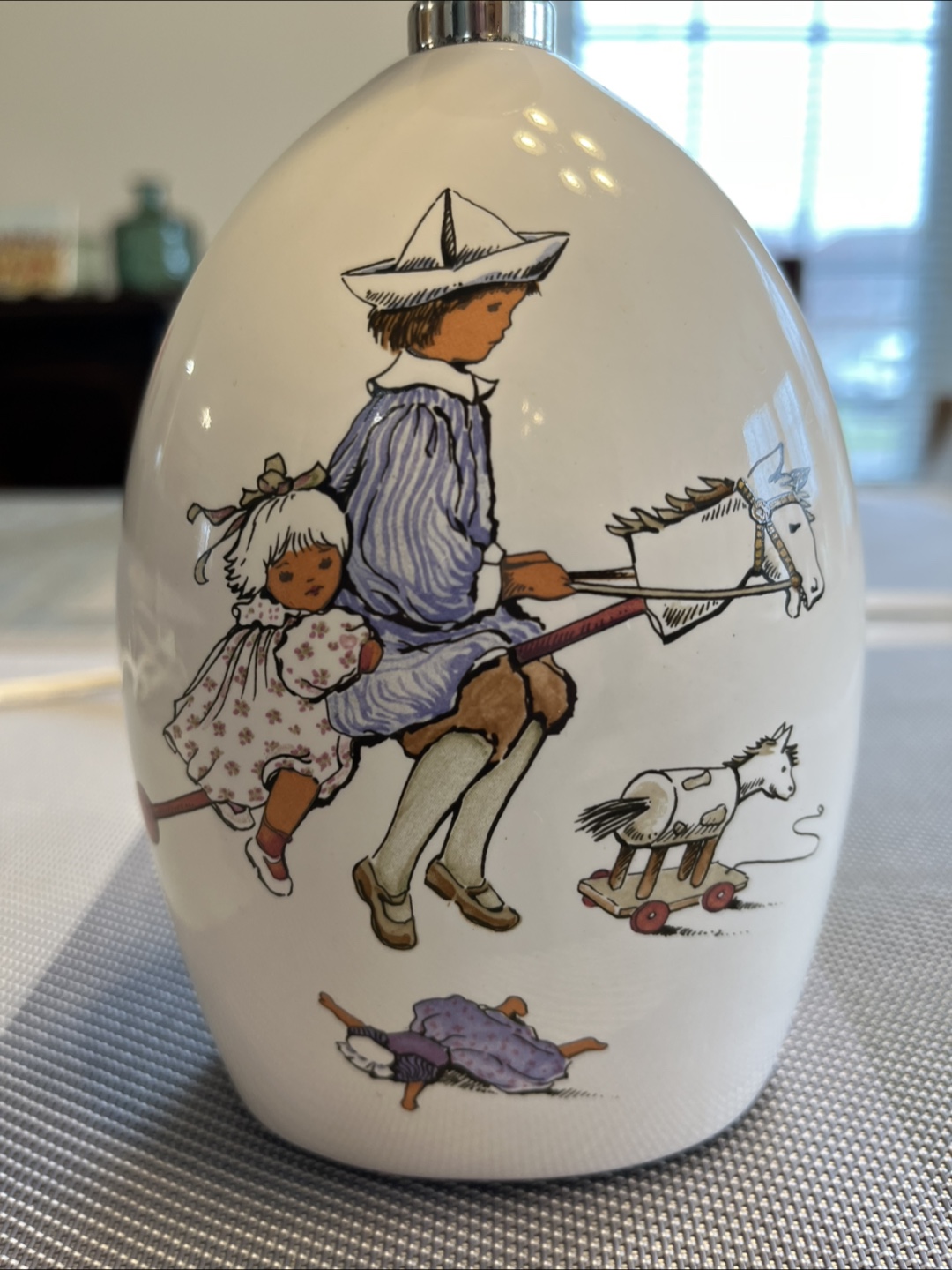 Vintage Childrens Illustrated Table Lamp - photo 4