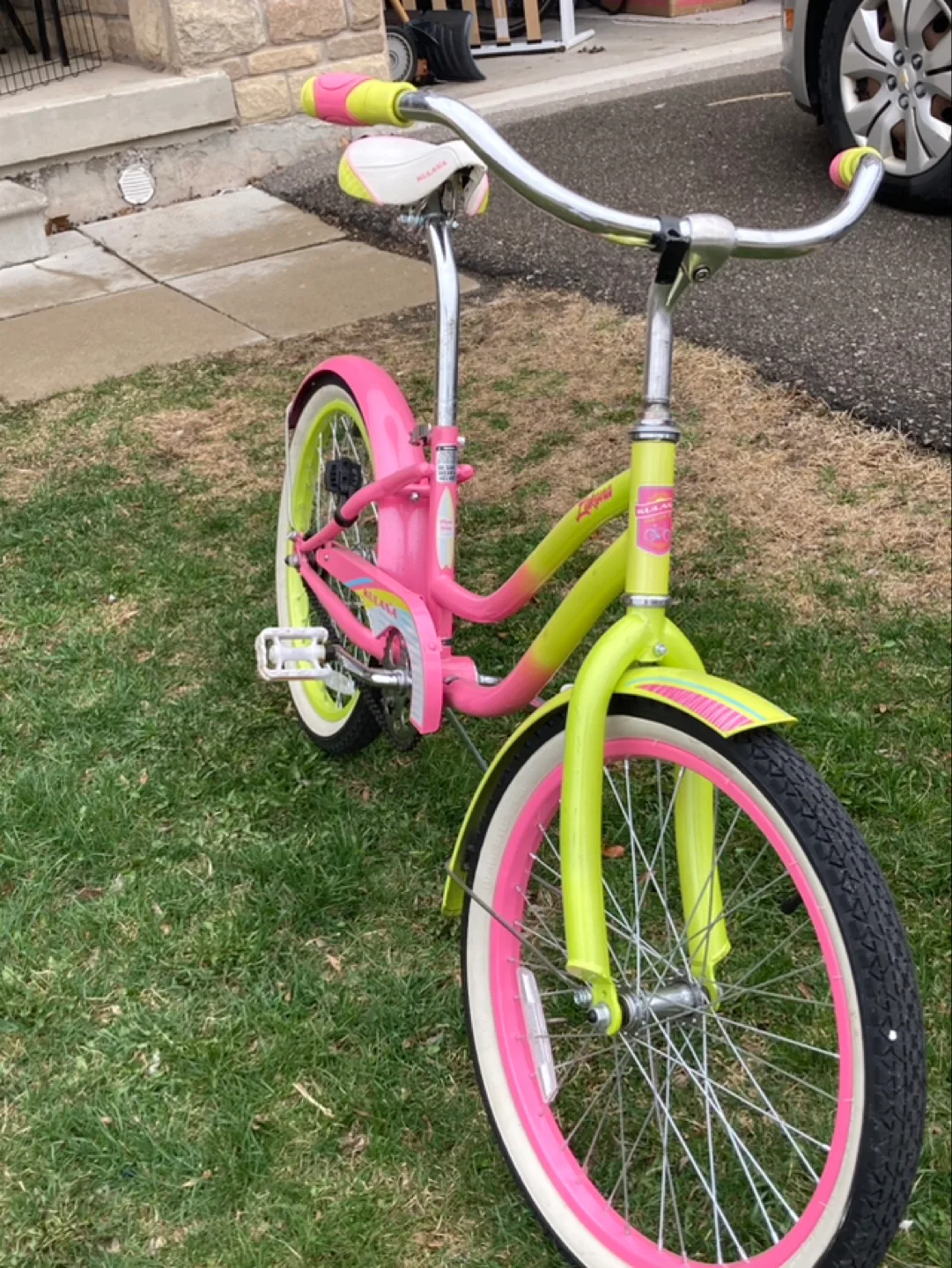 Kulana Cruiser Co. Girls' Bike image indicator(3)