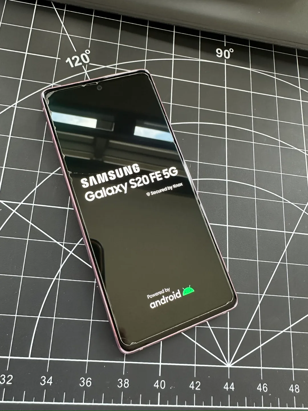 Samsung Galaxy S20 FE 5G -  Pink thumbnail