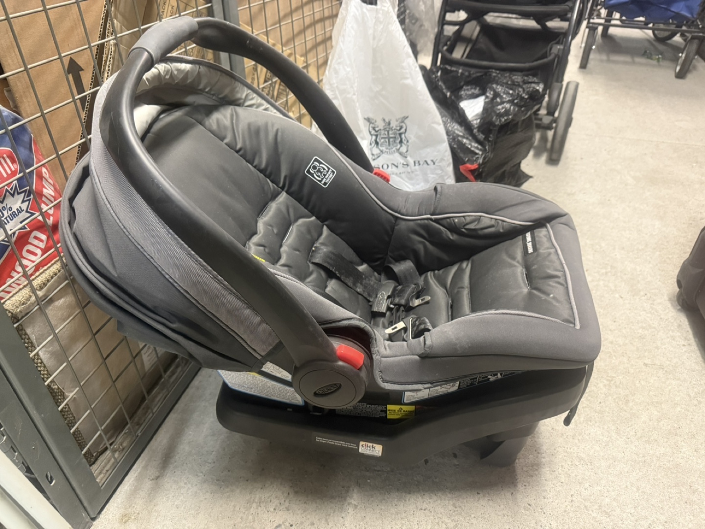 Graco SnugRide Infant Car Seat