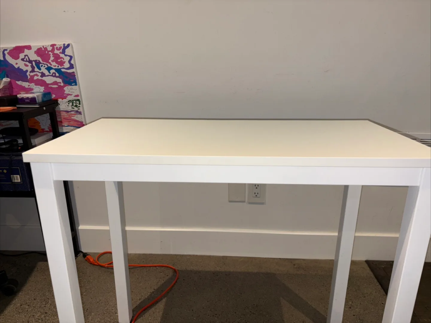 White plain Small Table image indicator(3)