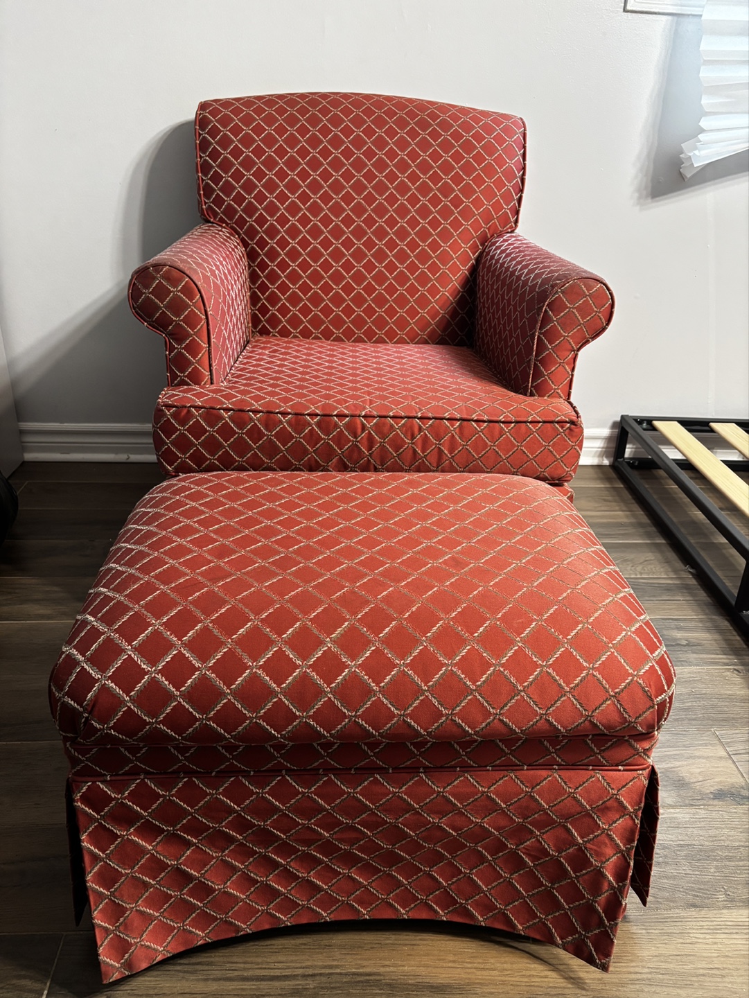 Armchair and ottoman set - photo 2