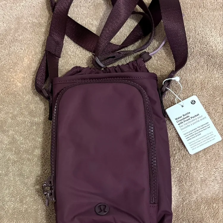 lululemon everywhere belt bag water bottle Athletica 1L (Tidewater Teal) W 21Cm X D 5.7Cm X H 14.6Cm (8.3 X 2.2 X 5.7) Lululemon Water Bottle Crossbody w/