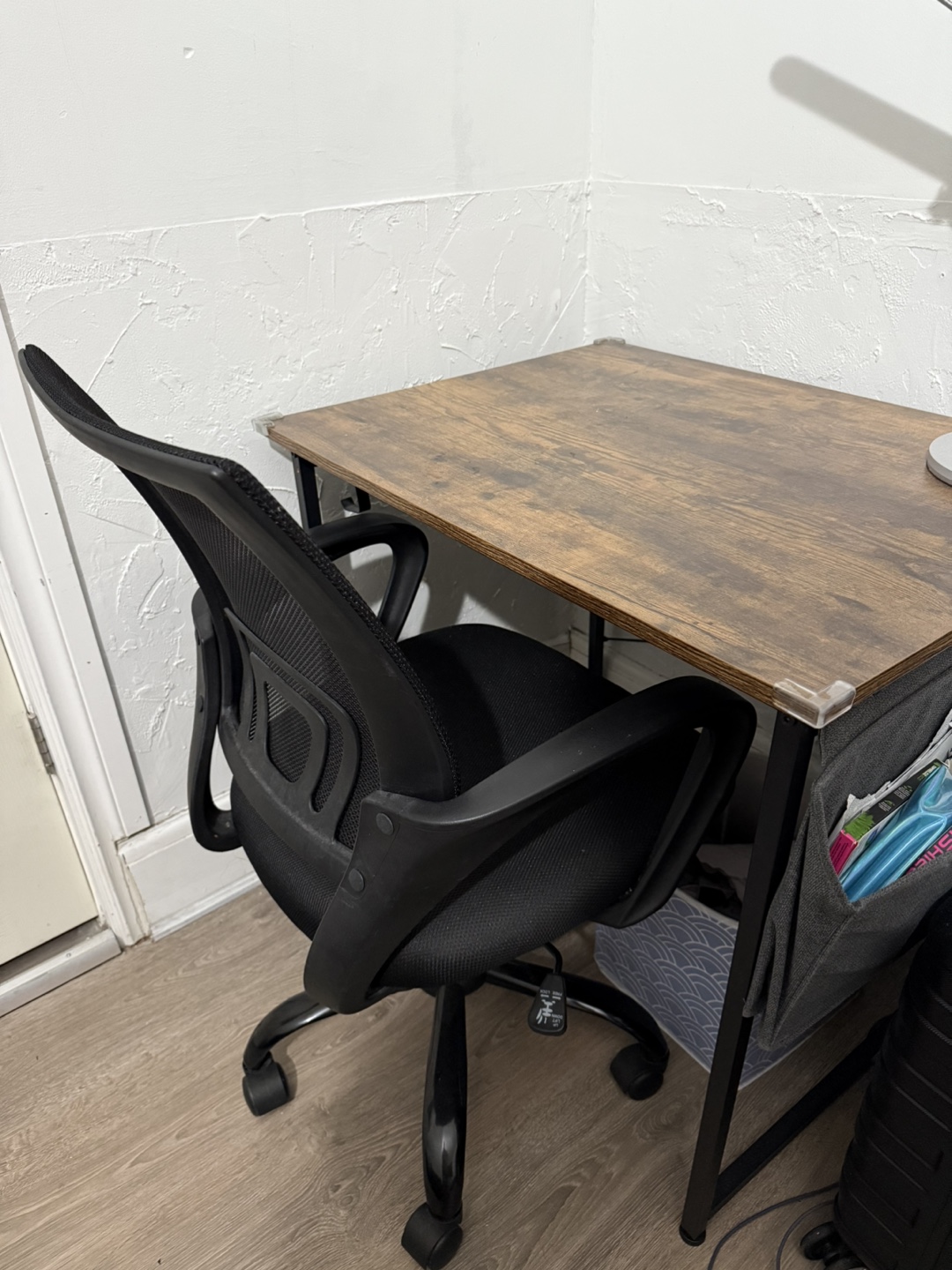 Table/ Desk - photo 2