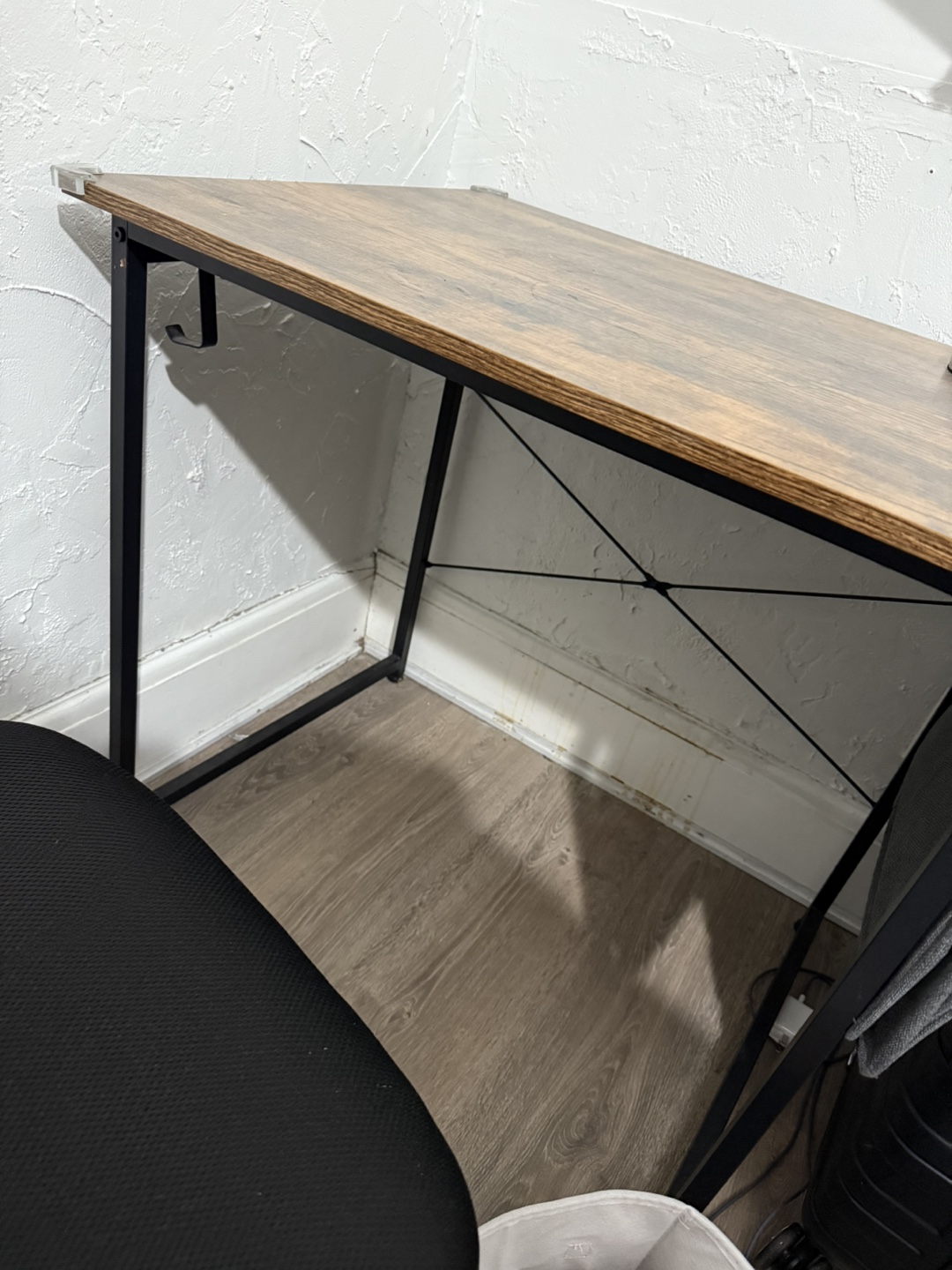 Table/ Desk - photo 3