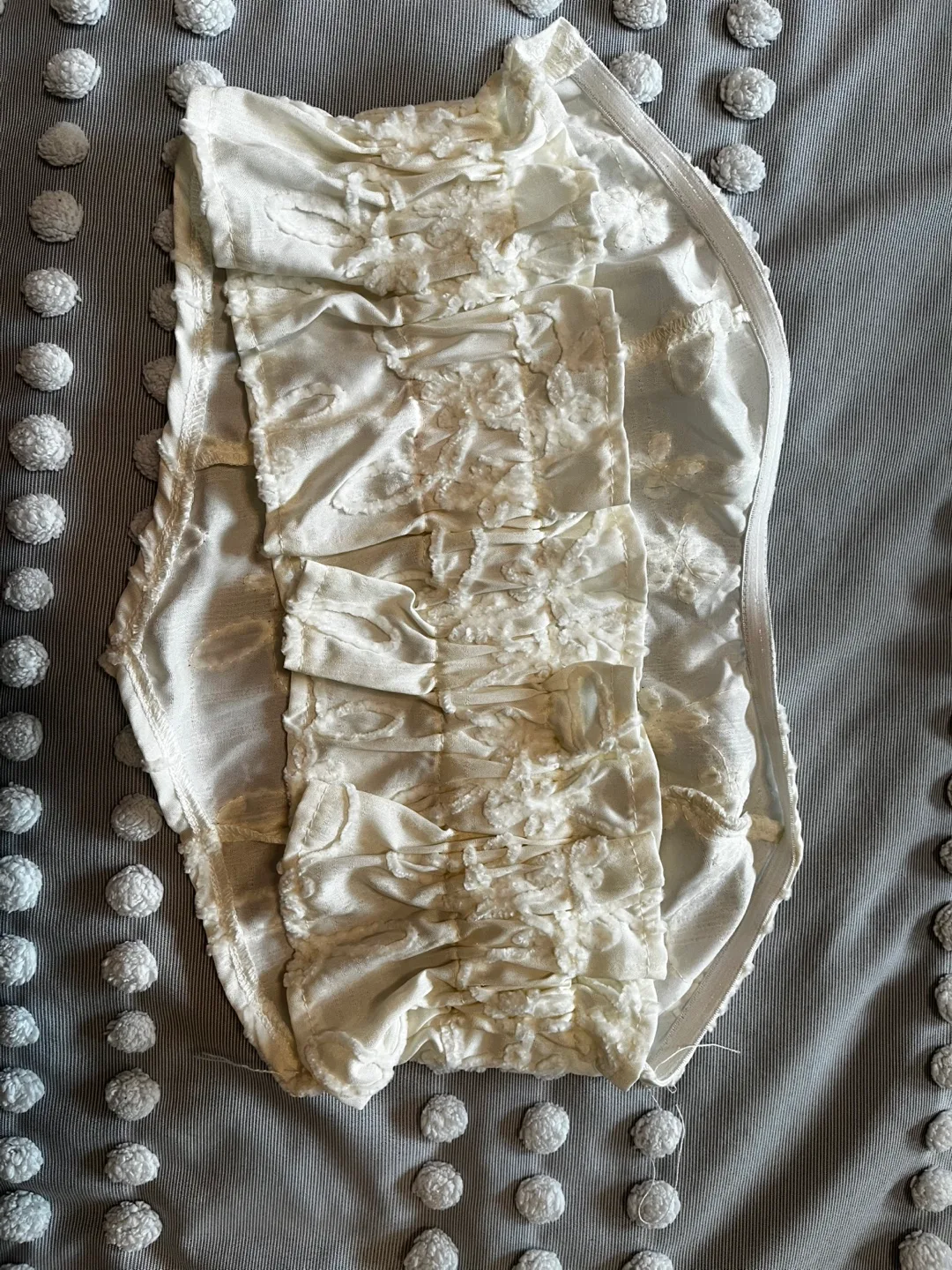 Cream textured cropped top image indicator(2)