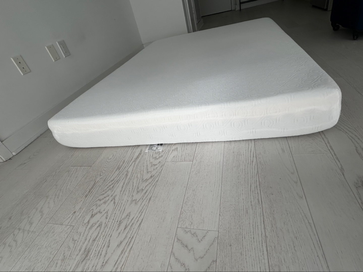 Urgent Moving out - Bloom Mattress Topper - Full size - photo 4