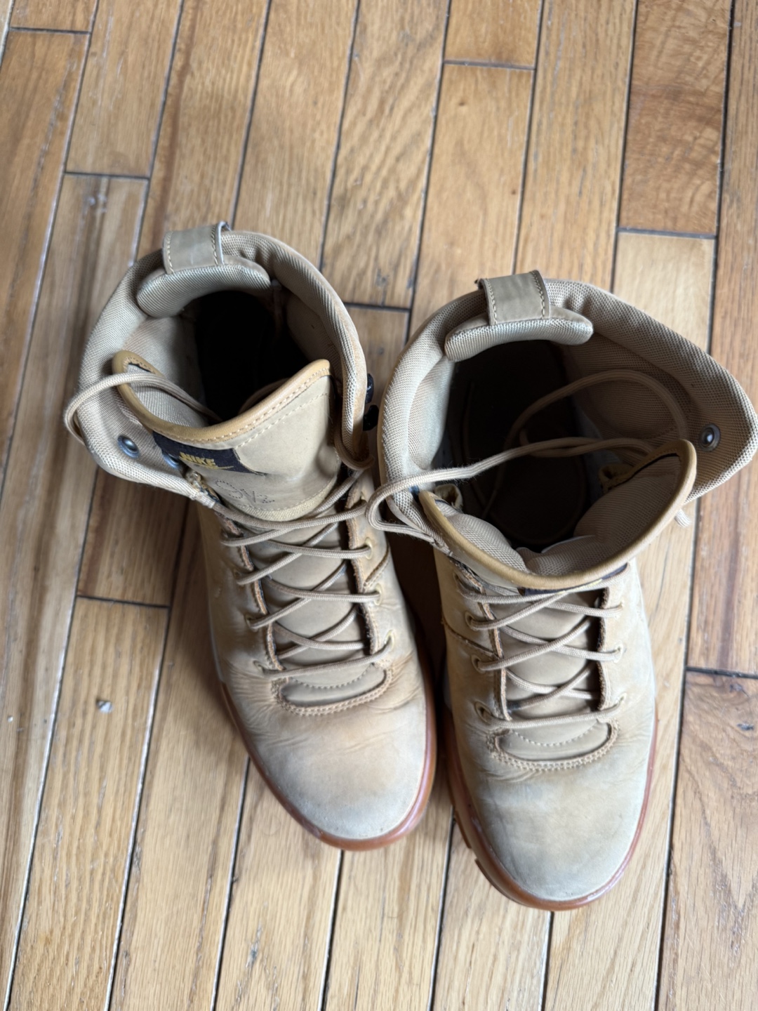 Nike Air Nevist 6 Boots - Size 9.5 - photo 2