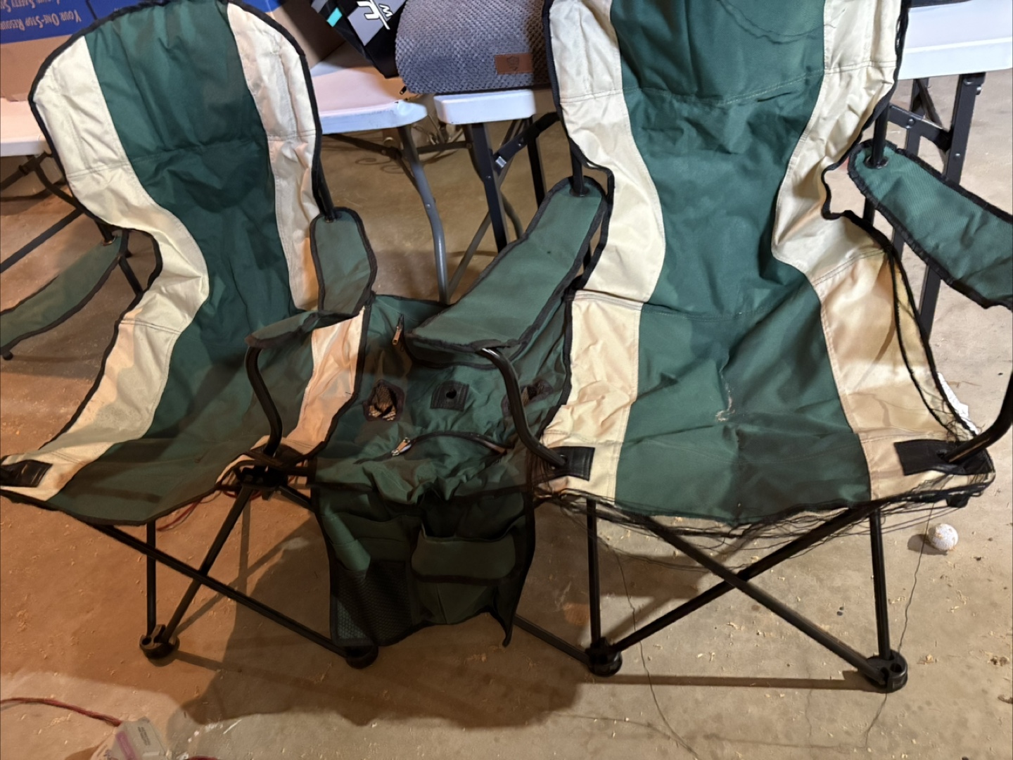 Pair of Double Camping Chairs with Cooler - photo 2