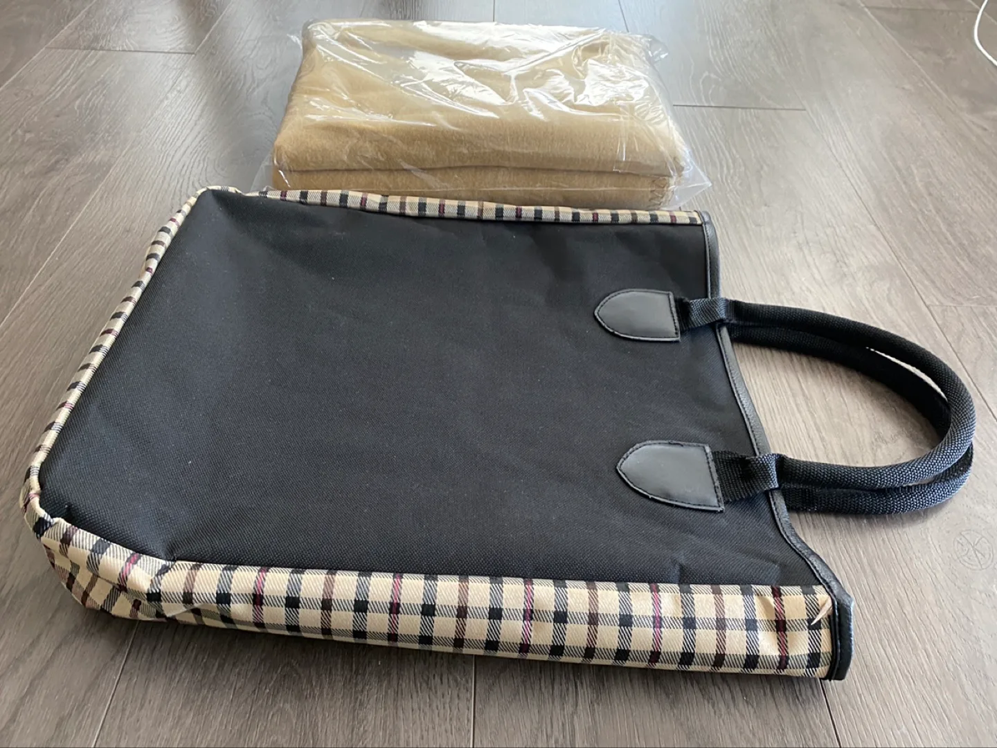 Volvo of Vancouver Tote Bag with Blanket image indicator(4)