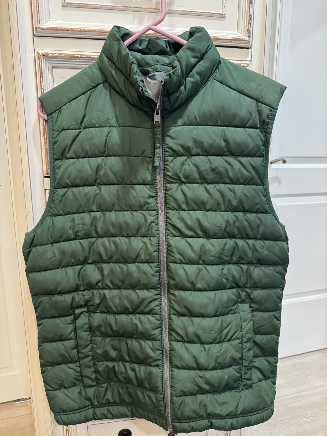 Hollister Co. Men's Green Puffer Vest