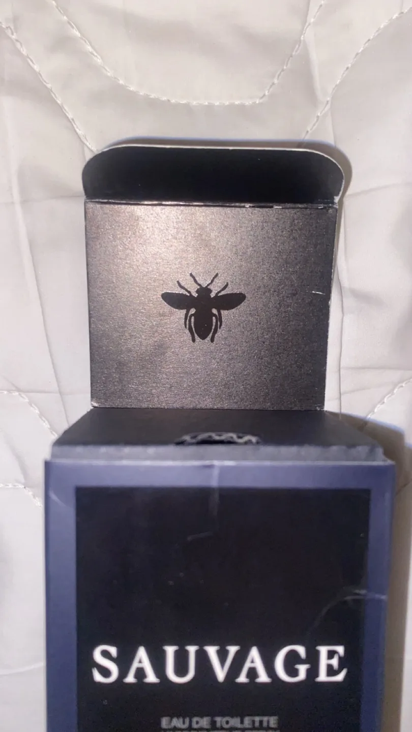 Dior Sauvage Eau De Toilette Spray 2 fl oz image indicator(4)