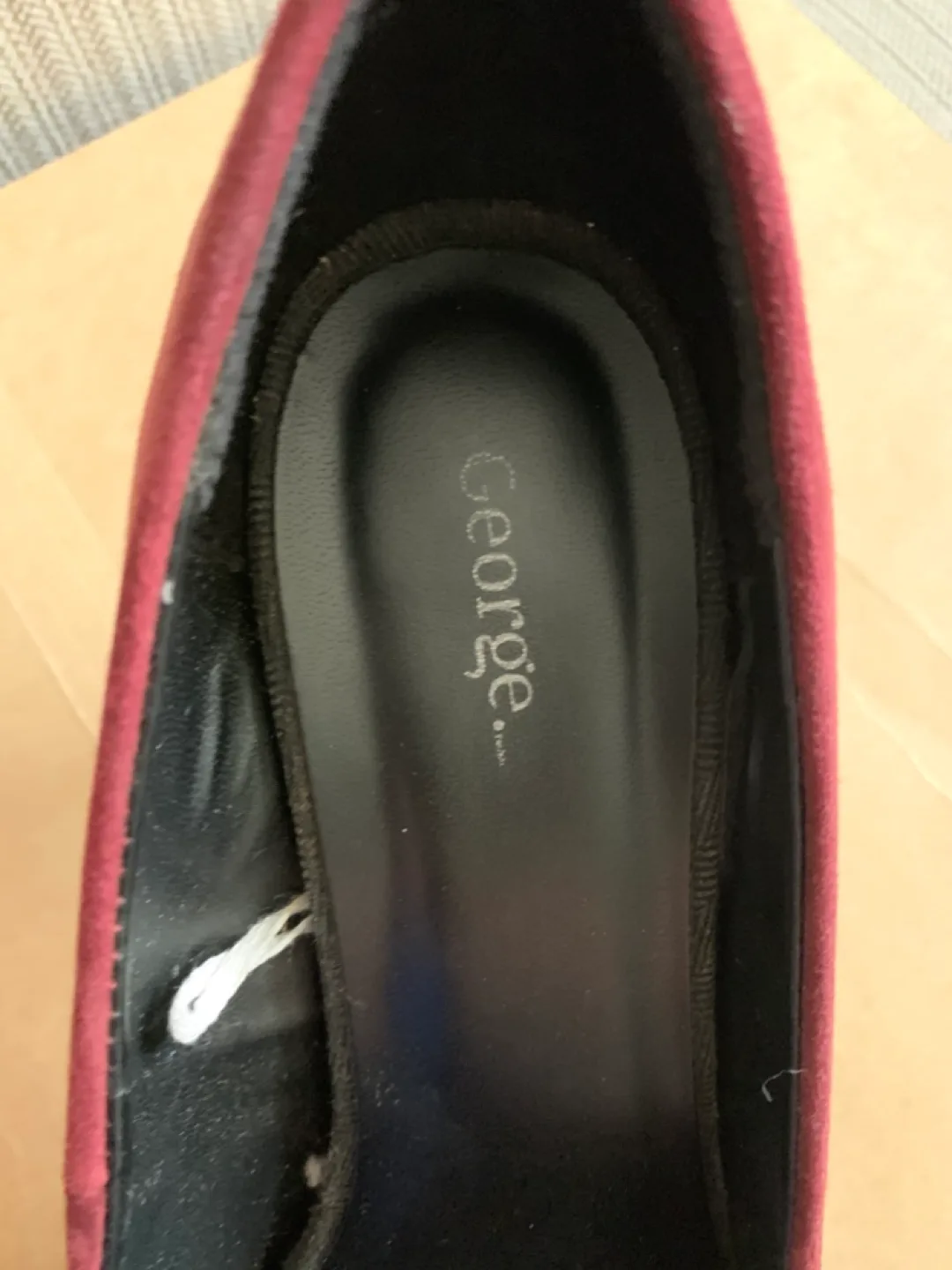 Women's Burgundy Suede Heels - Size 8 image indicator(4)