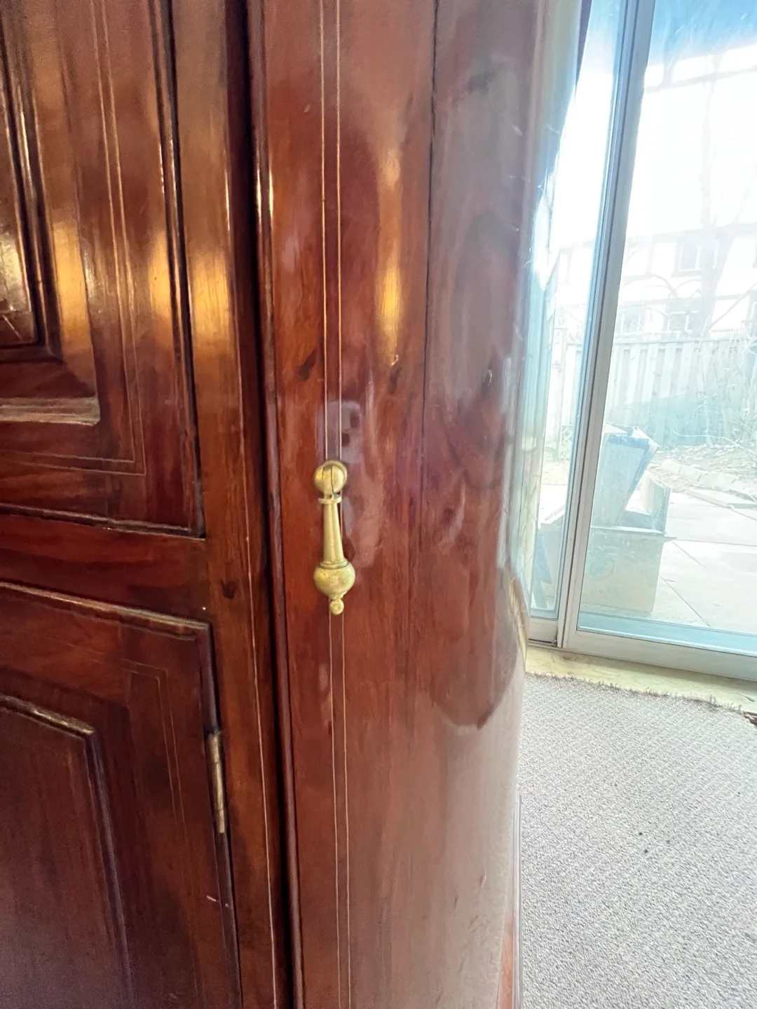 Antique Rosewood Bar Cabinet image indicator(3)