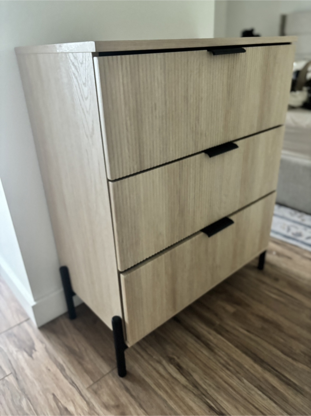 3-Drawer Wooden Chest of Drawers with Black Legs