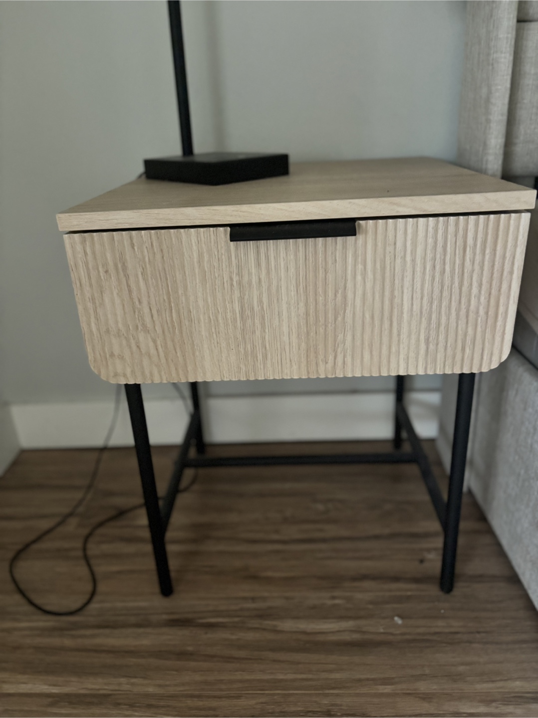 Set of two Modern Nightstand with Black Metal Legs