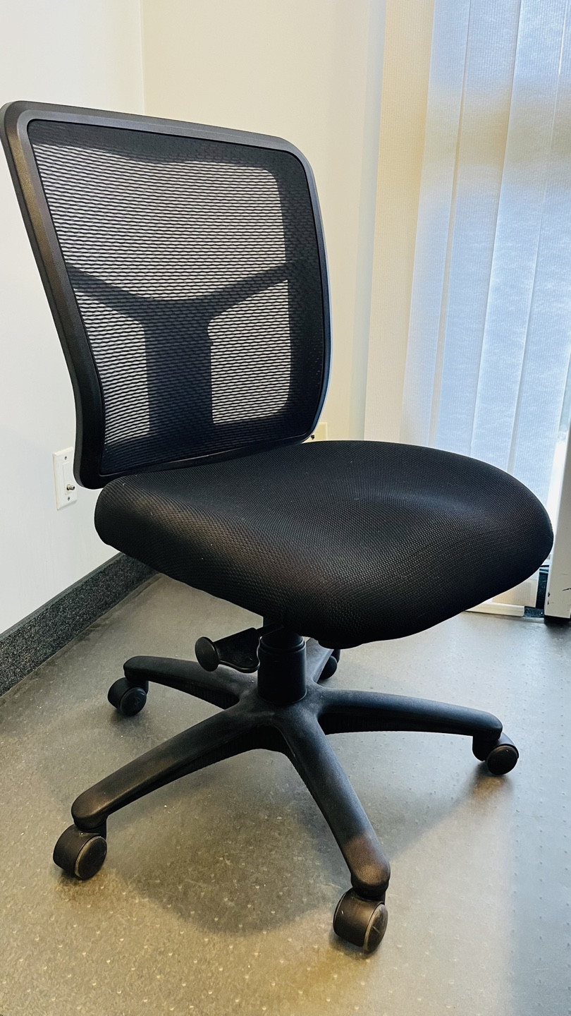 Pair of Black Mesh Office Chairs - photo 2