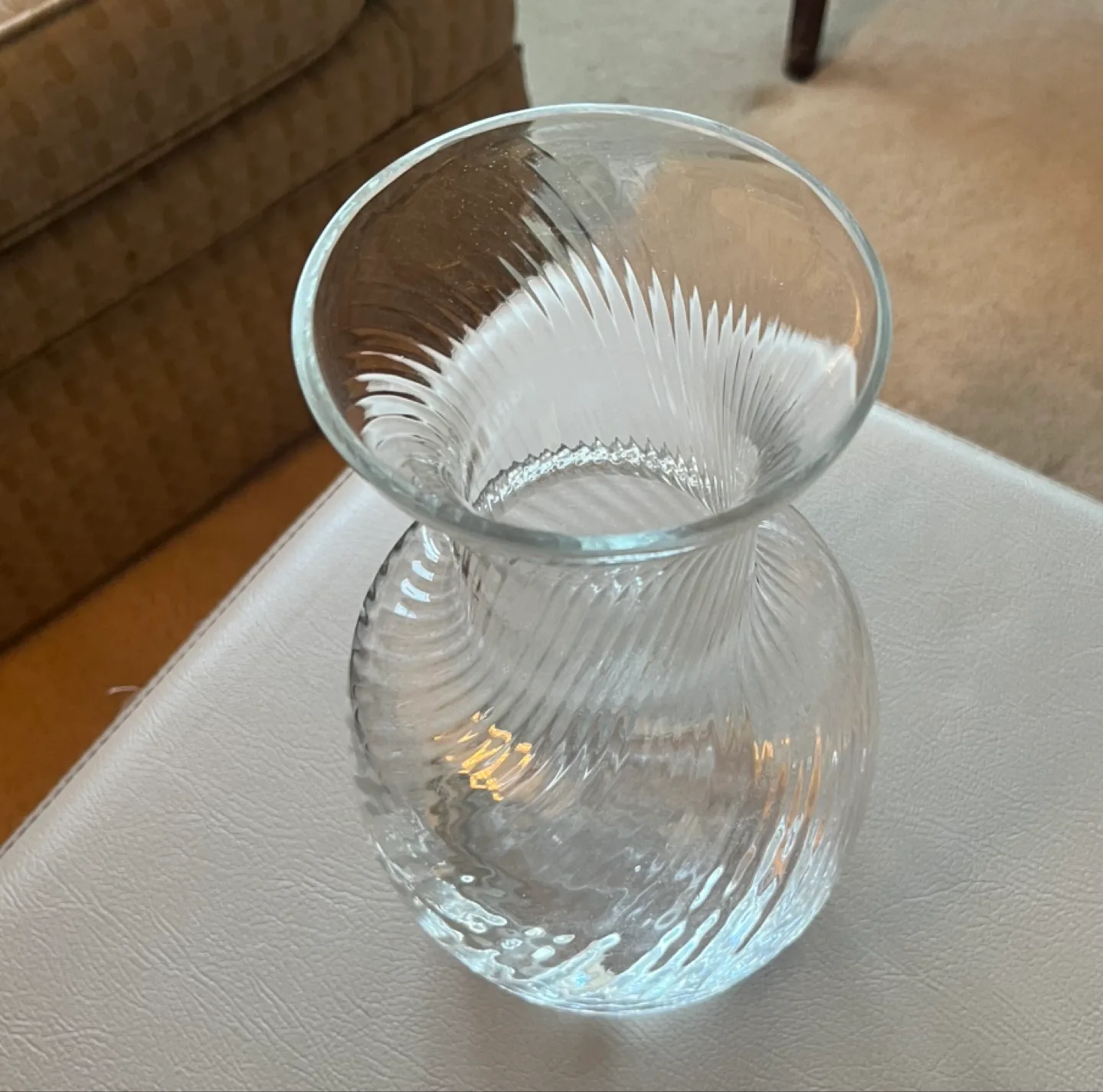 Pasabahce glass vase with swirl pattern, hand made in Turkey 💚 image indicator(3)