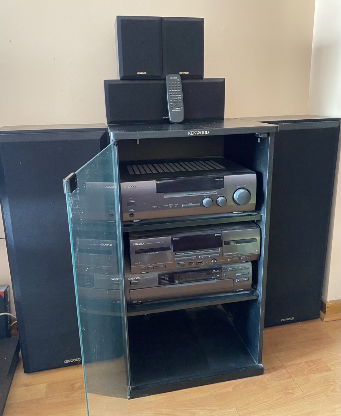 Vintage Kenwood Home Theatre System