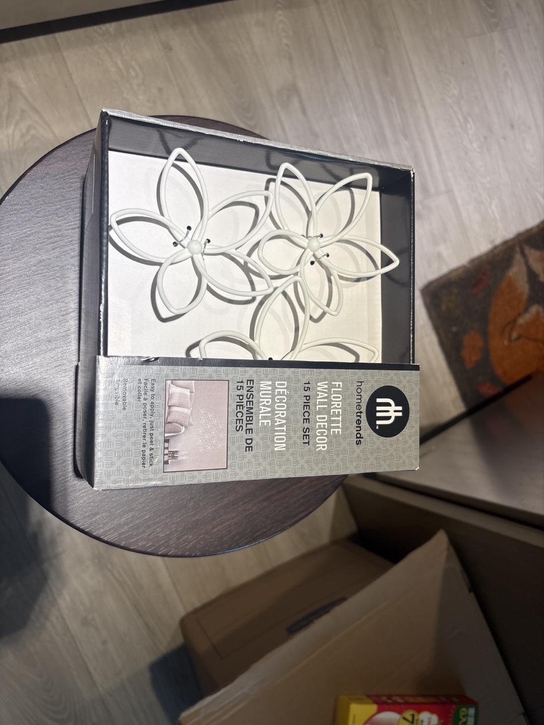 Hometrends Florette Wall Decor - 15 Piece Set