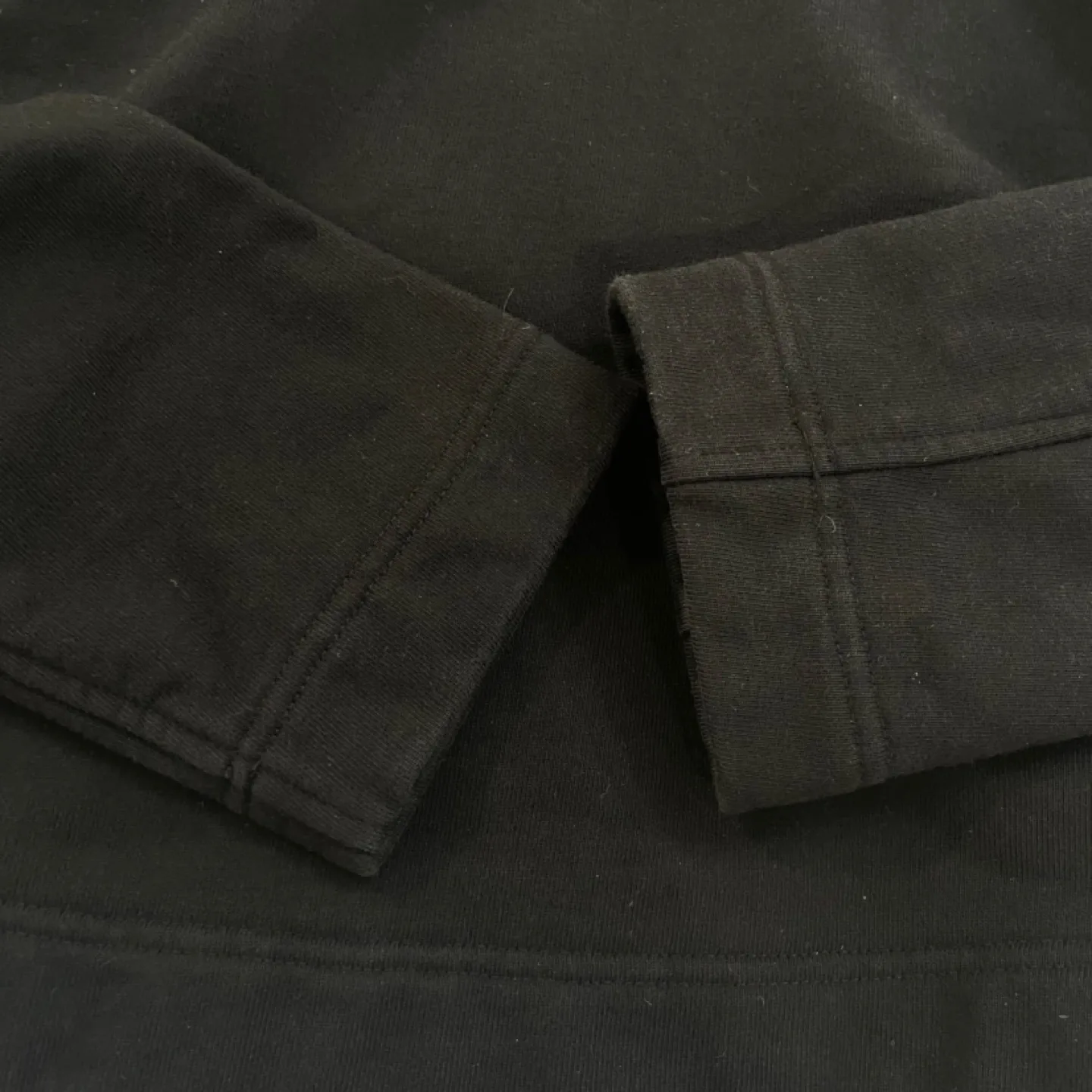 Small women’s Talula cropped hoodie image indicator(6)