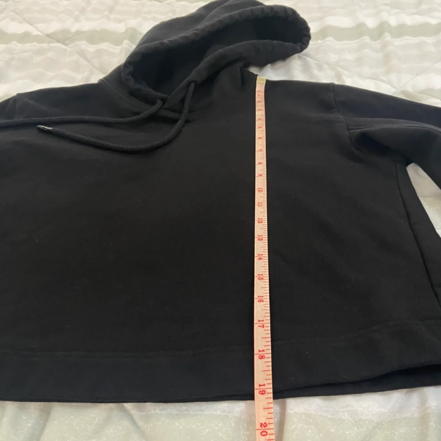 Small women’s Talula cropped hoodie image indicator(5)