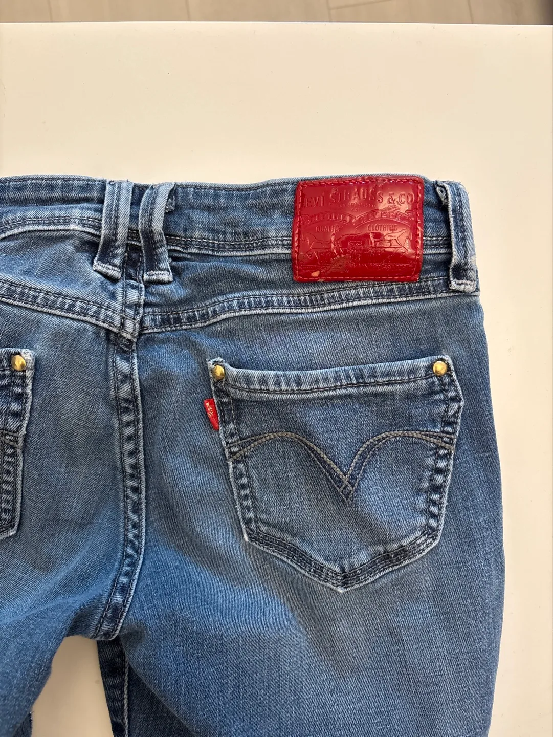 Levi's 26 Demi Curve Low Rise Skinny Jeans image indicator(3)