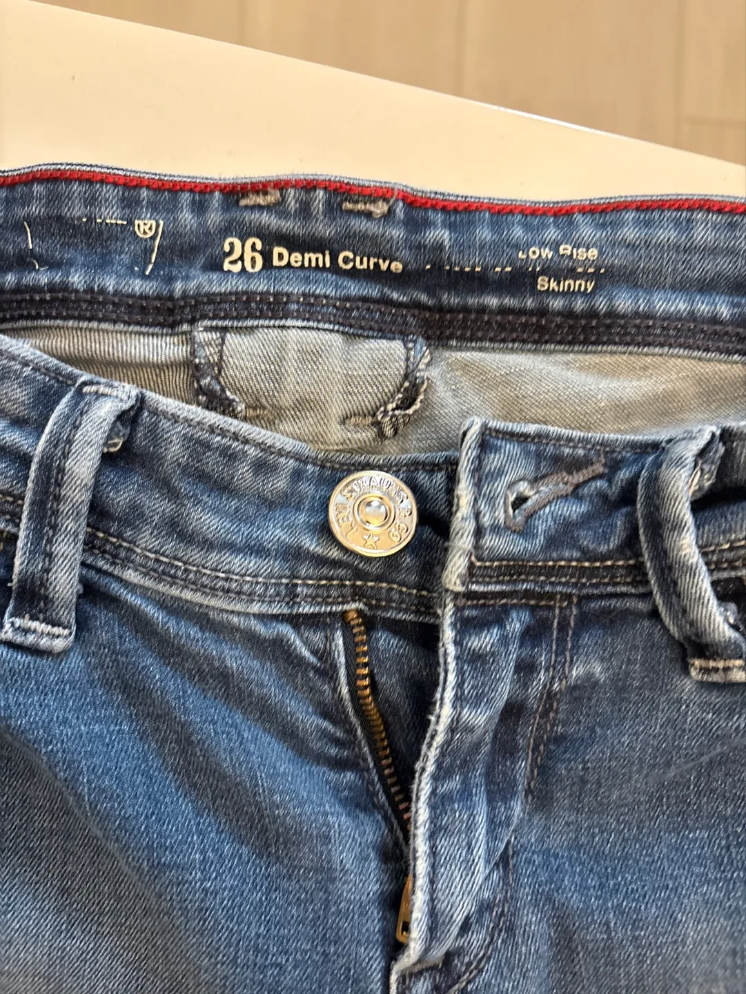 Levi's 26 Demi Curve Low Rise Skinny Jeans image indicator(2)