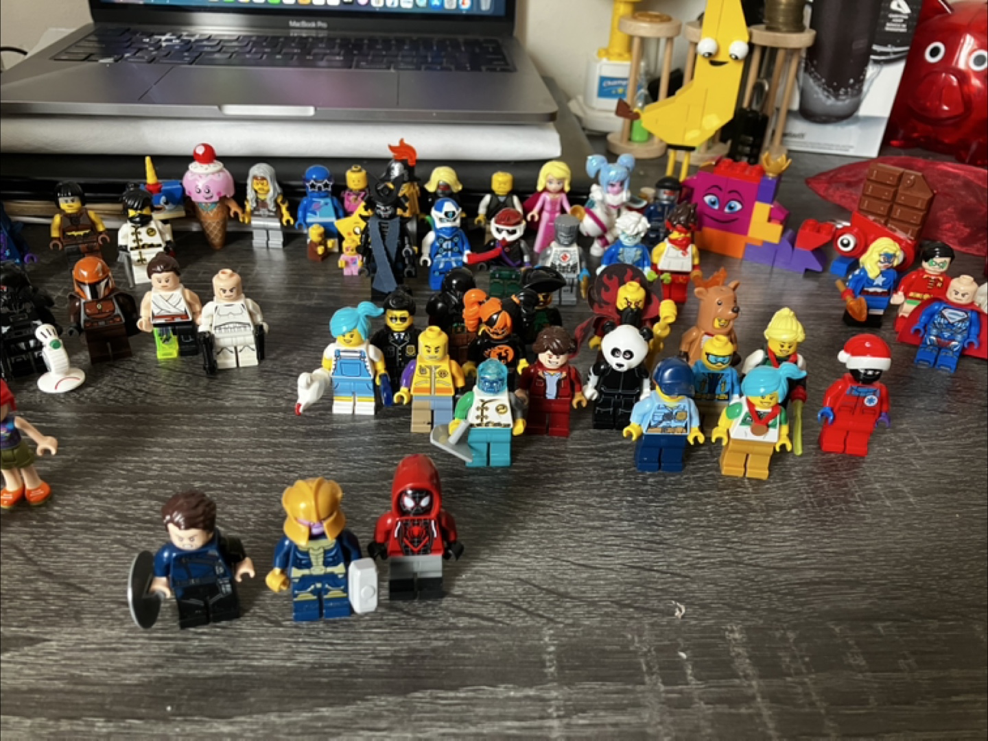 LEGO Minifigure Lot - photo 3