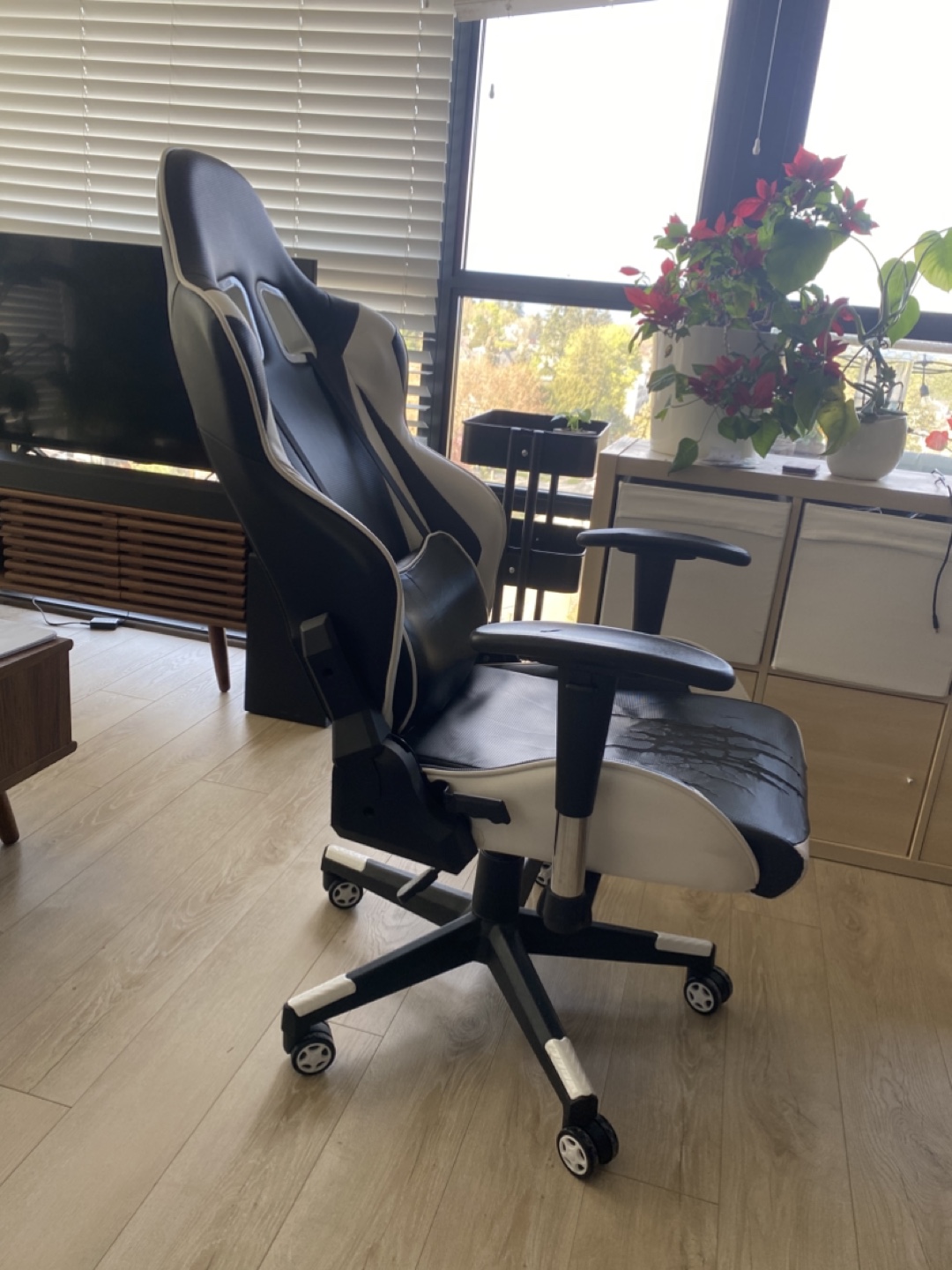 Gaming Chair - Black and White