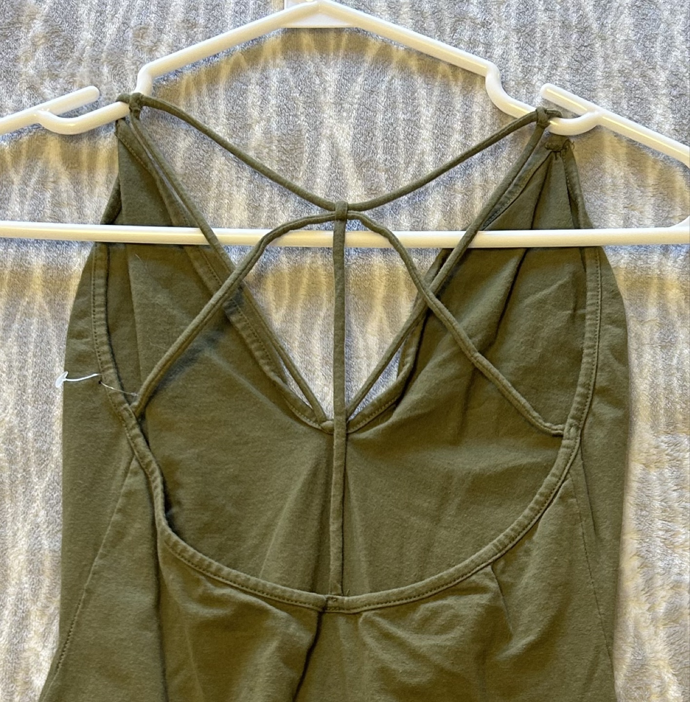 ✨✨Olive Green Criss-Cross Bodysuit - photo 2