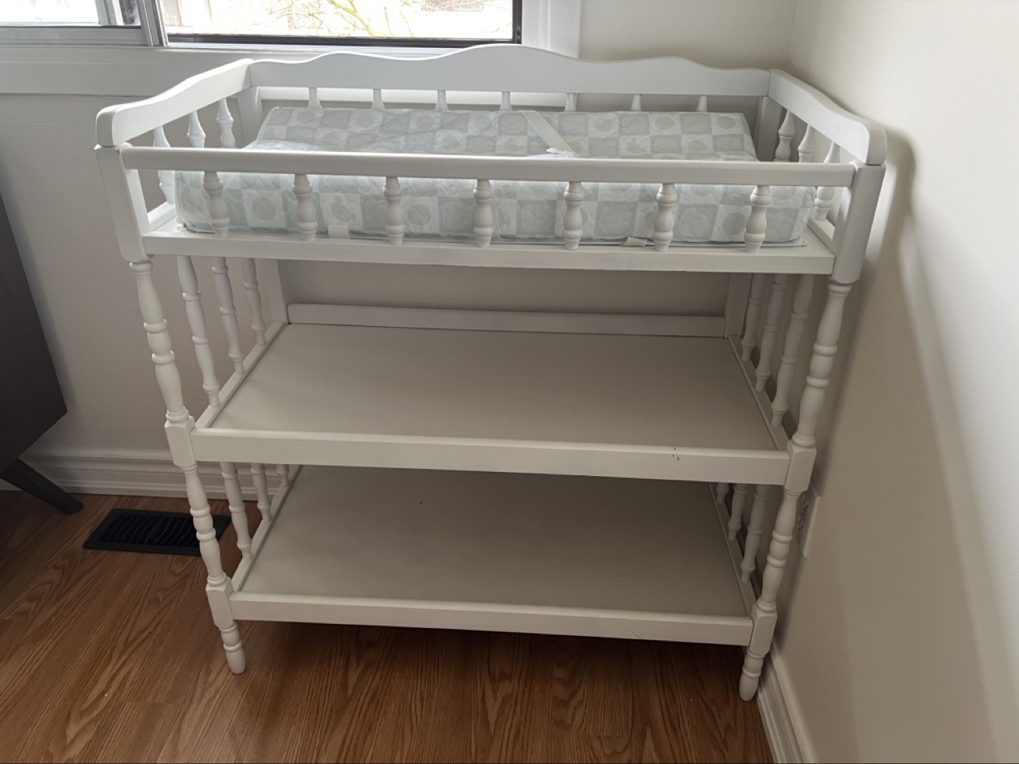 White Changing Table with Three Shelves - photo 2