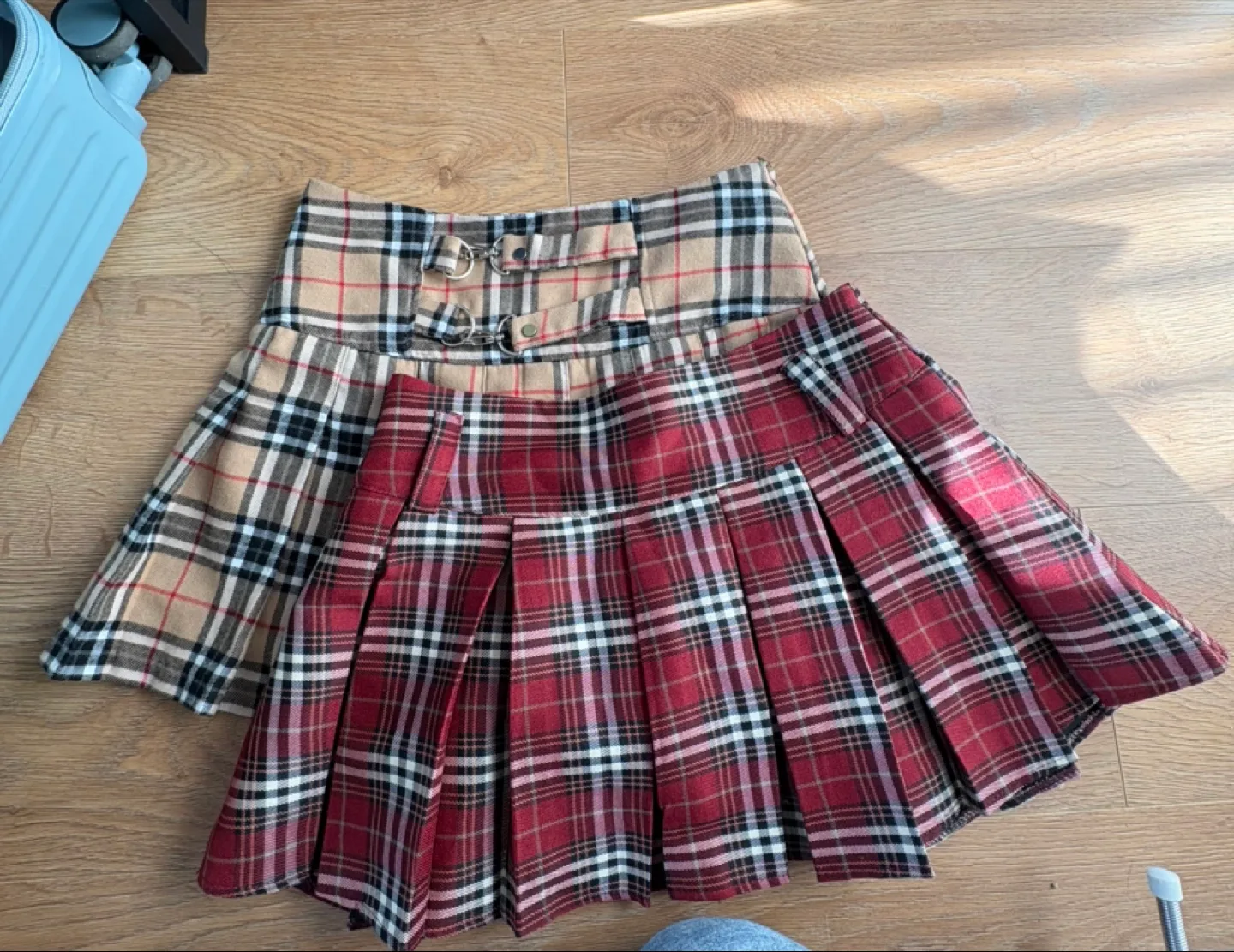 7 Mini Skirts Bundle 💚 image indicator(3)