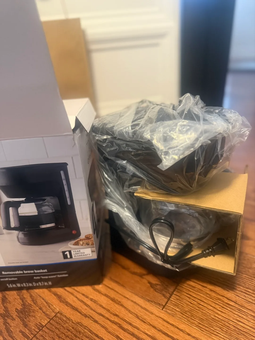 Mainstays 5-Cup Coffee Maker - Brand New image indicator(2)