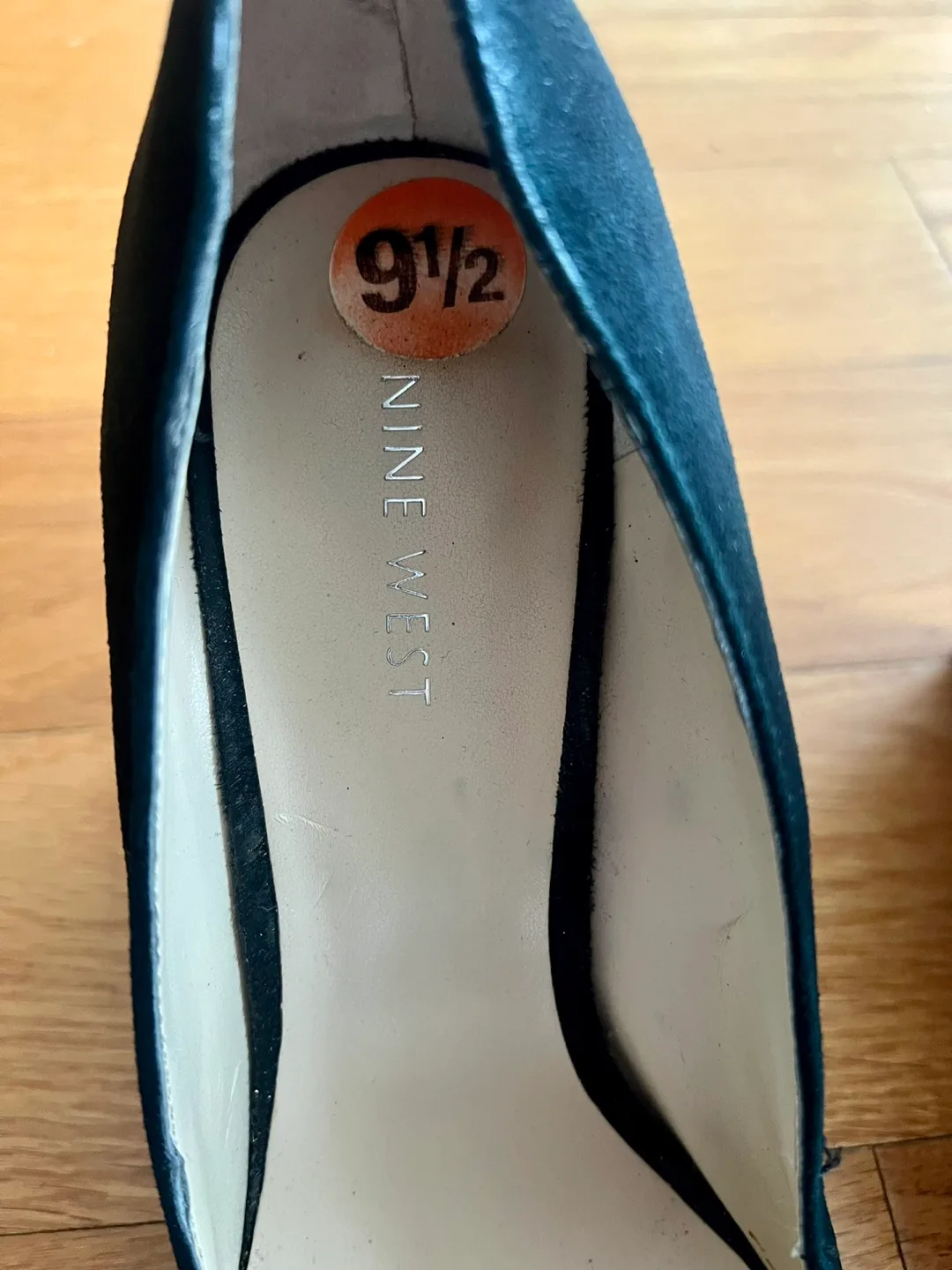 Nine West Black Suede Wedge Heels - Size 9.5 image indicator(2)