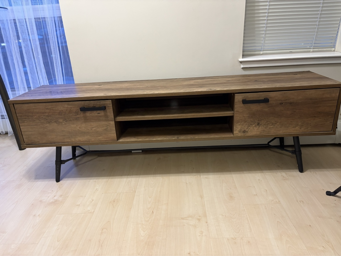 Dark brown wood TV stand - photo 2