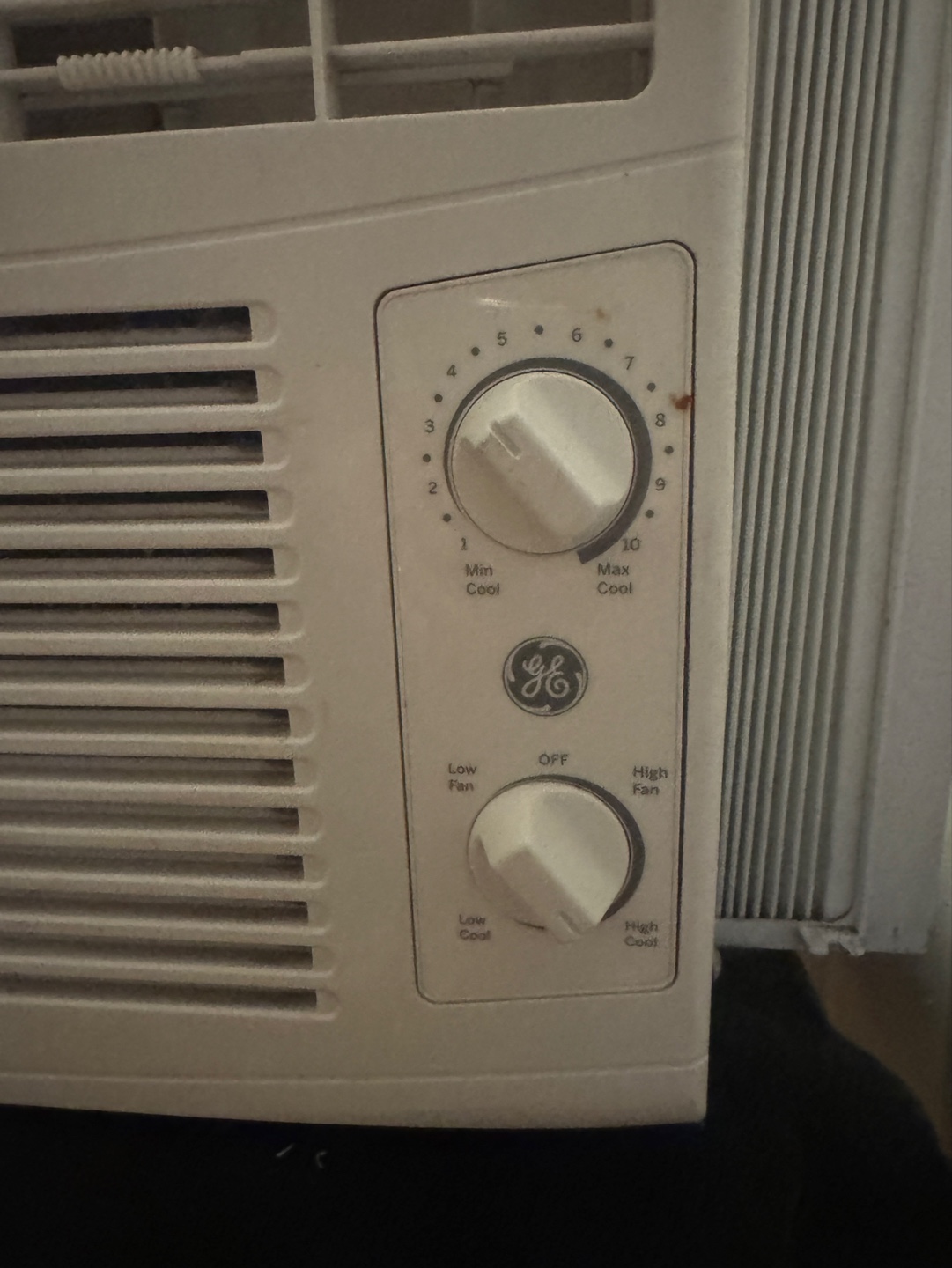 GE Window Air Conditioner 5,050 BTU - photo 3