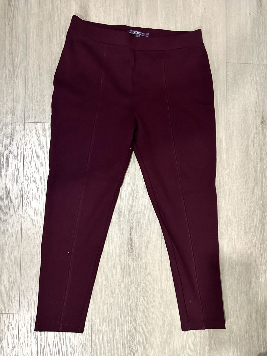 CODE Women's Size 32 Burgundy Pull-On Pants