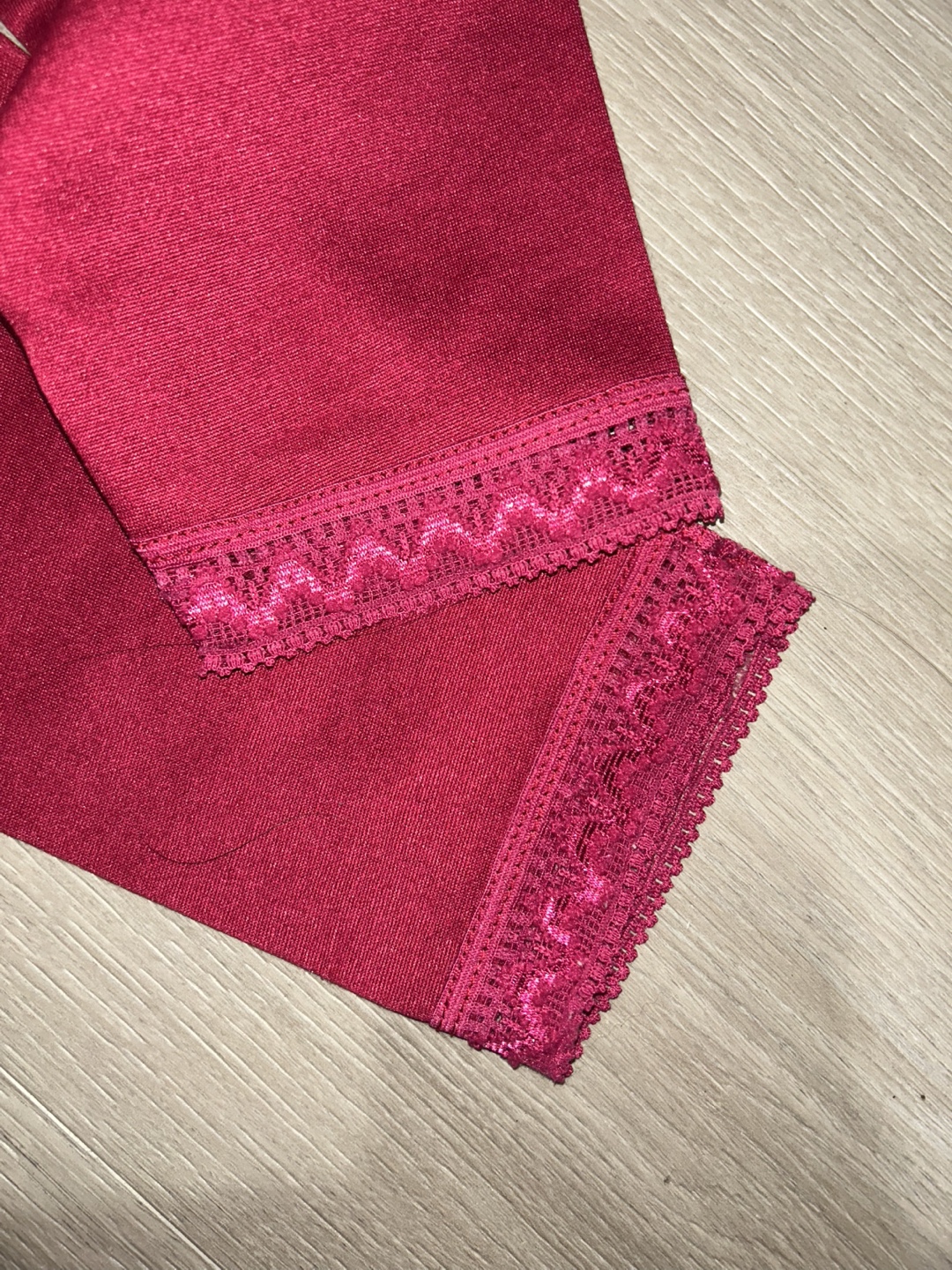 Women's Red Leggings with Lace Detail - photo 2