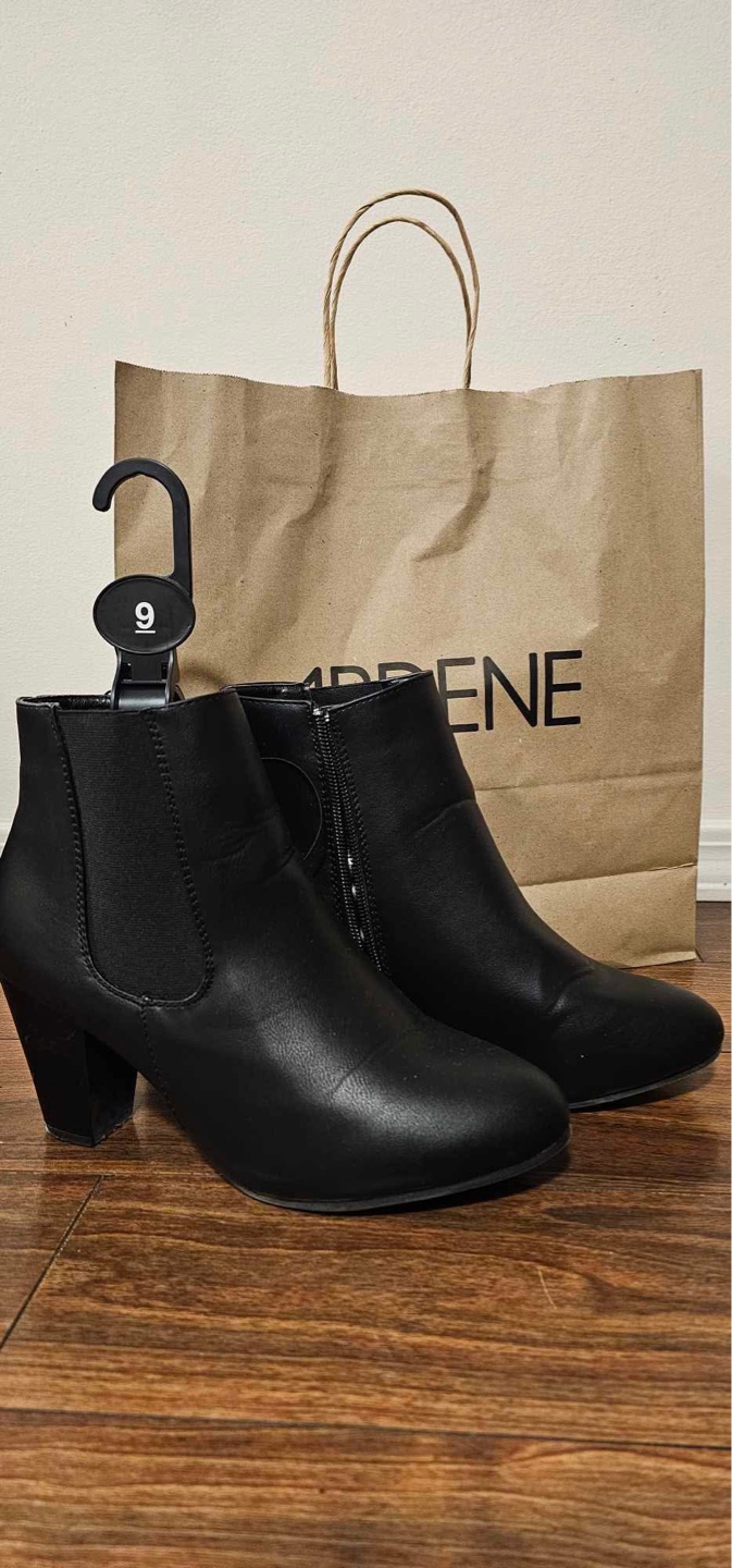 Ardene Women's Black Ankle Boots - Size 9 - photo 2