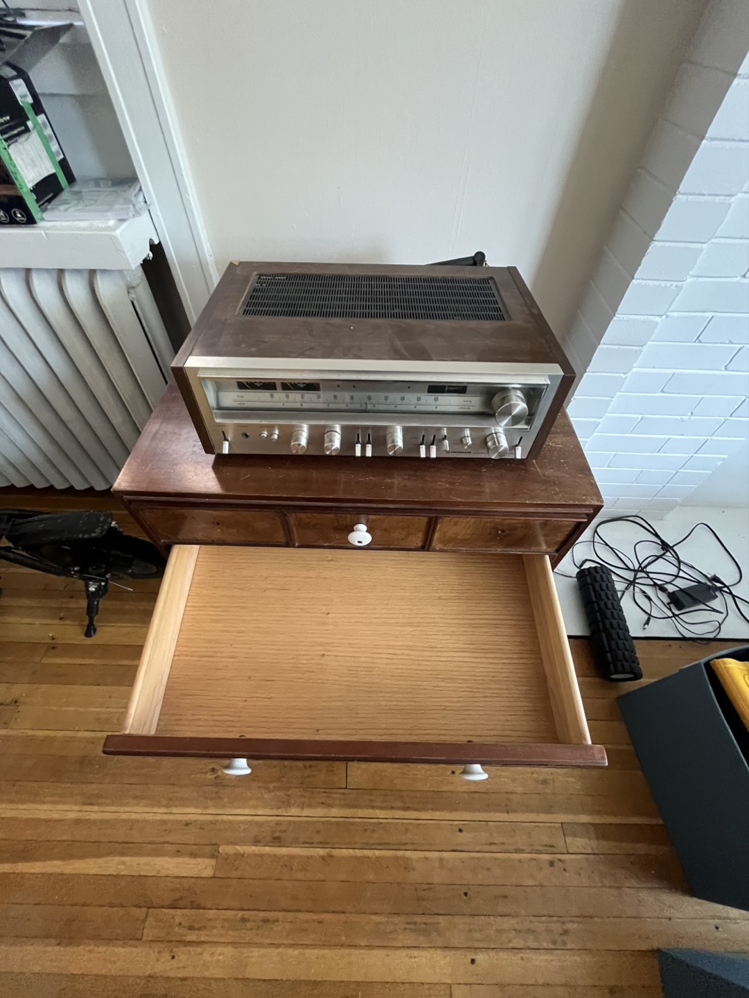 Vintage Chest & Vintage Pioneer Stereo Receiver SX-780 - photo 4