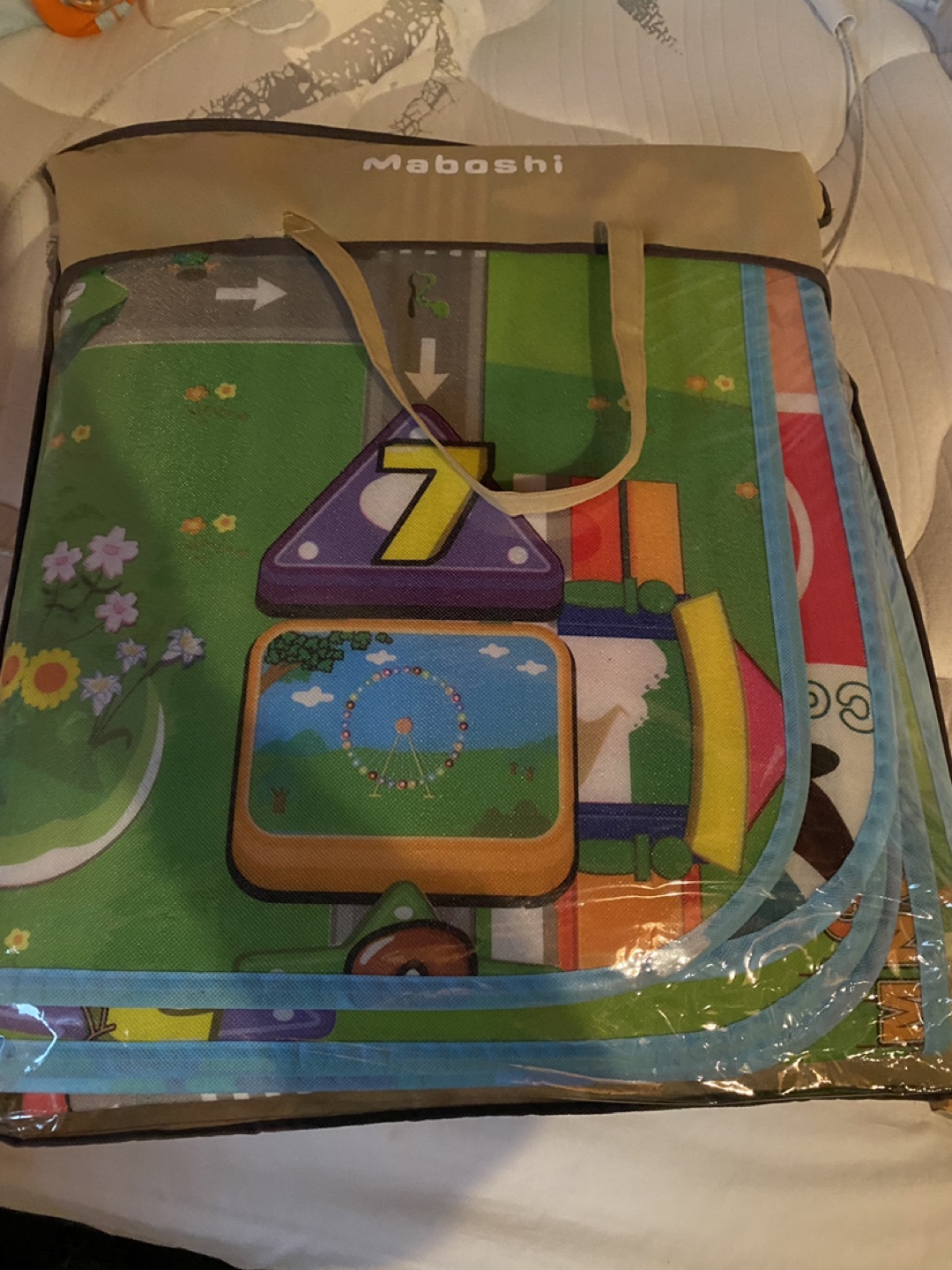 Foldable baby play mat