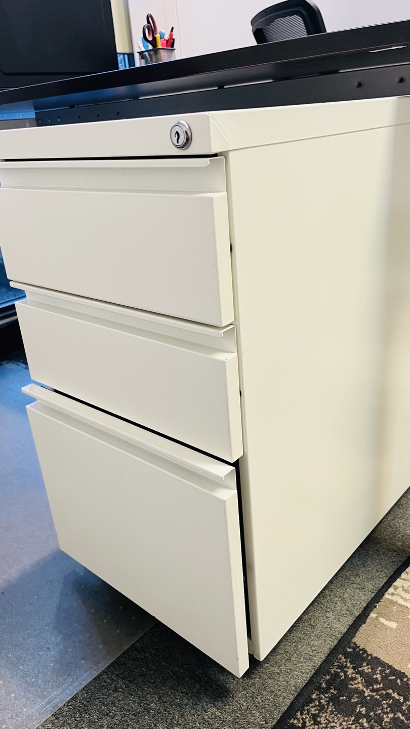 White 3-Drawer Mobile Pedestal Filing Cabinet