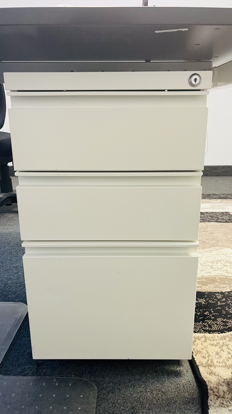 White 3-Drawer Mobile Pedestal Filing Cabinet - photo 3