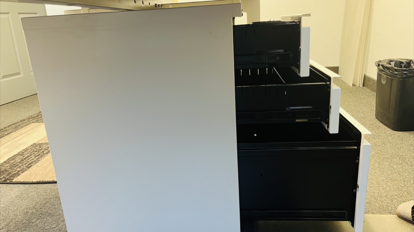 White 3-Drawer Mobile Pedestal Filing Cabinet - photo 4