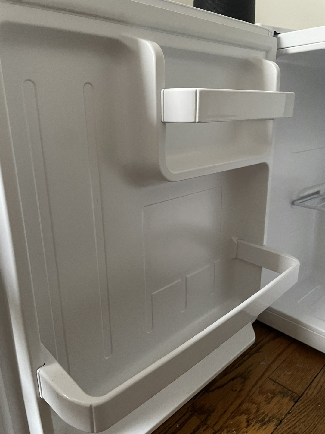 Mini Fridge with Freezer - photo 3